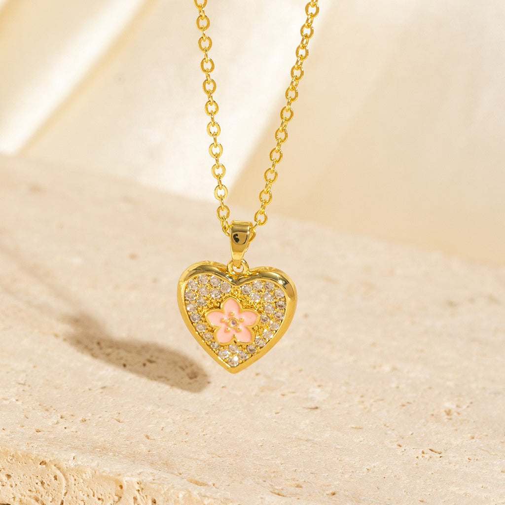 Exquisite heart pendant