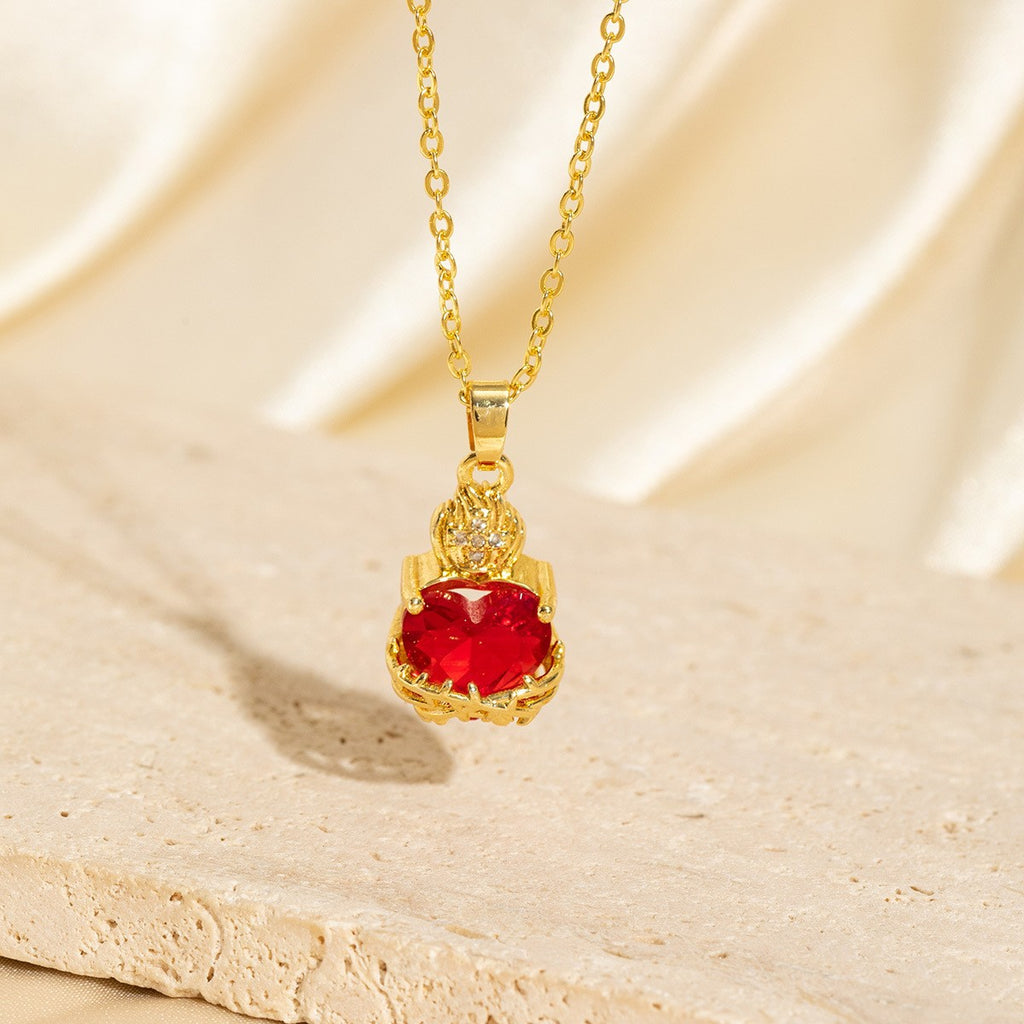 Exquisite heart pendant