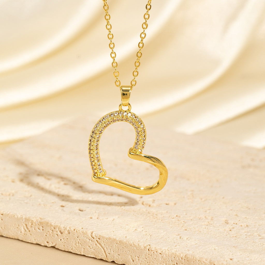 Exquisite heart pendant