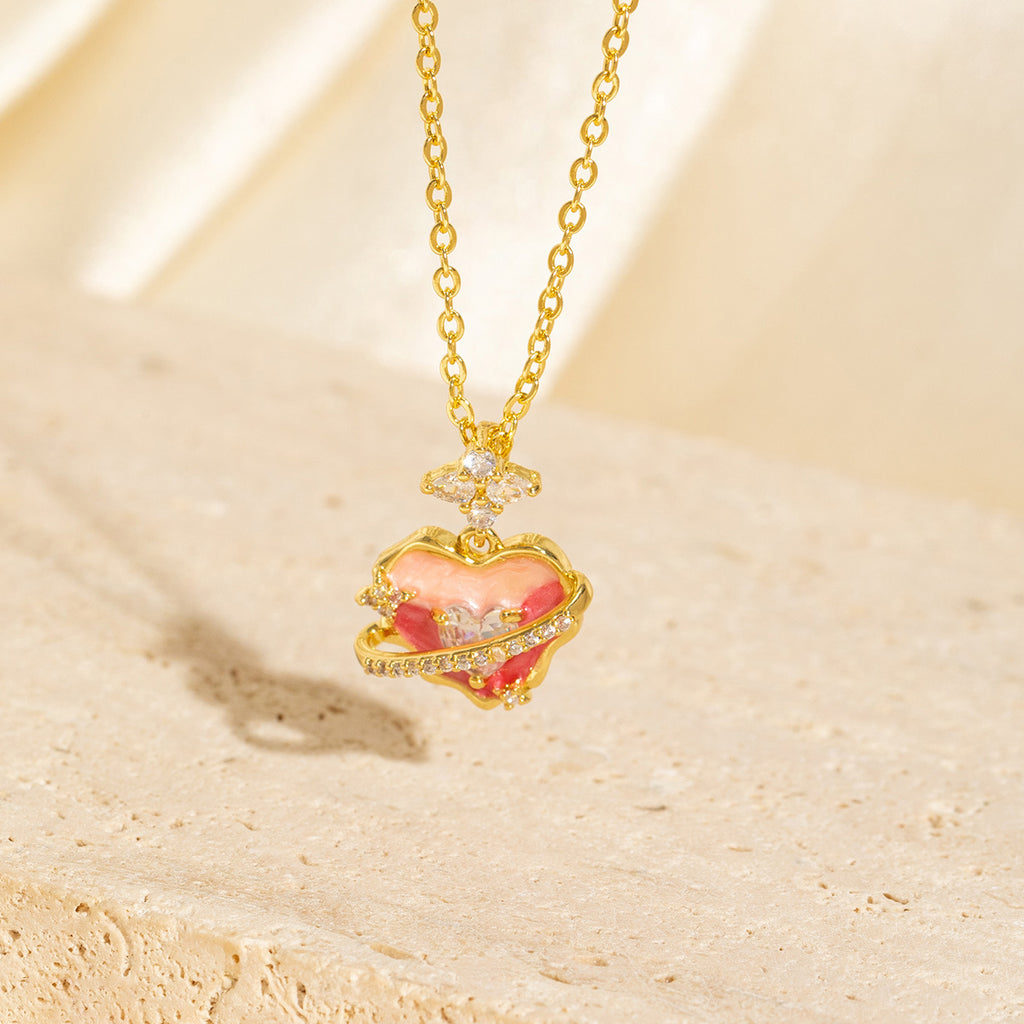 Exquisite heart pendant