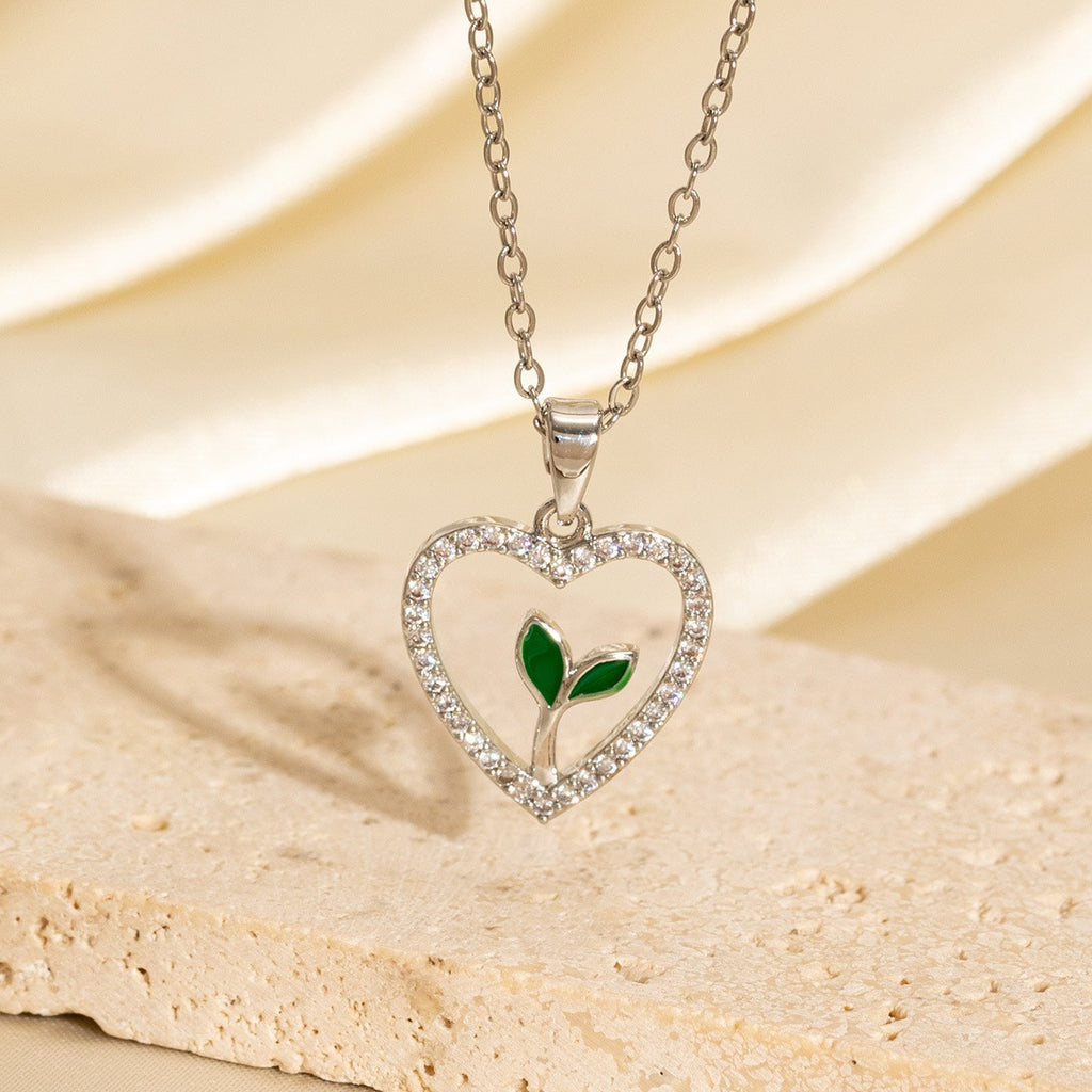 Exquisite heart pendant