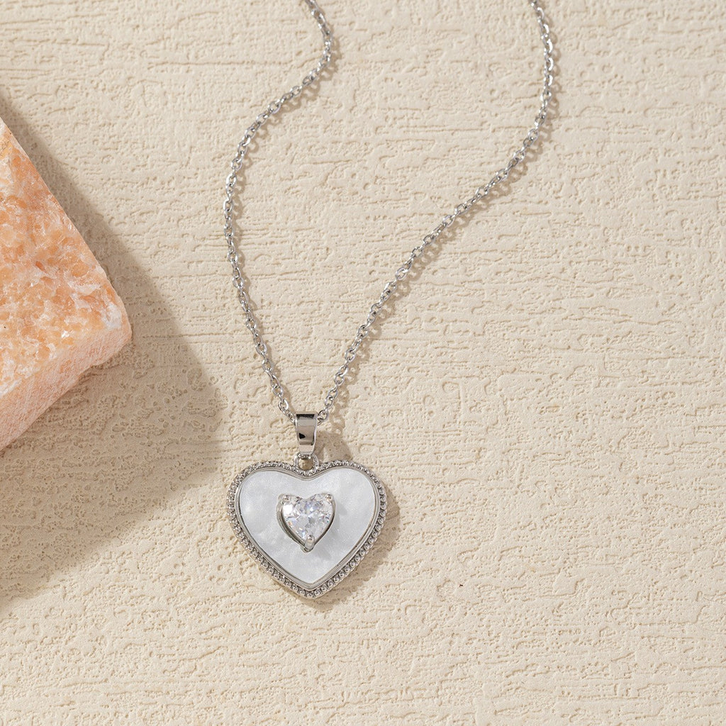 Exquisite heart pendant