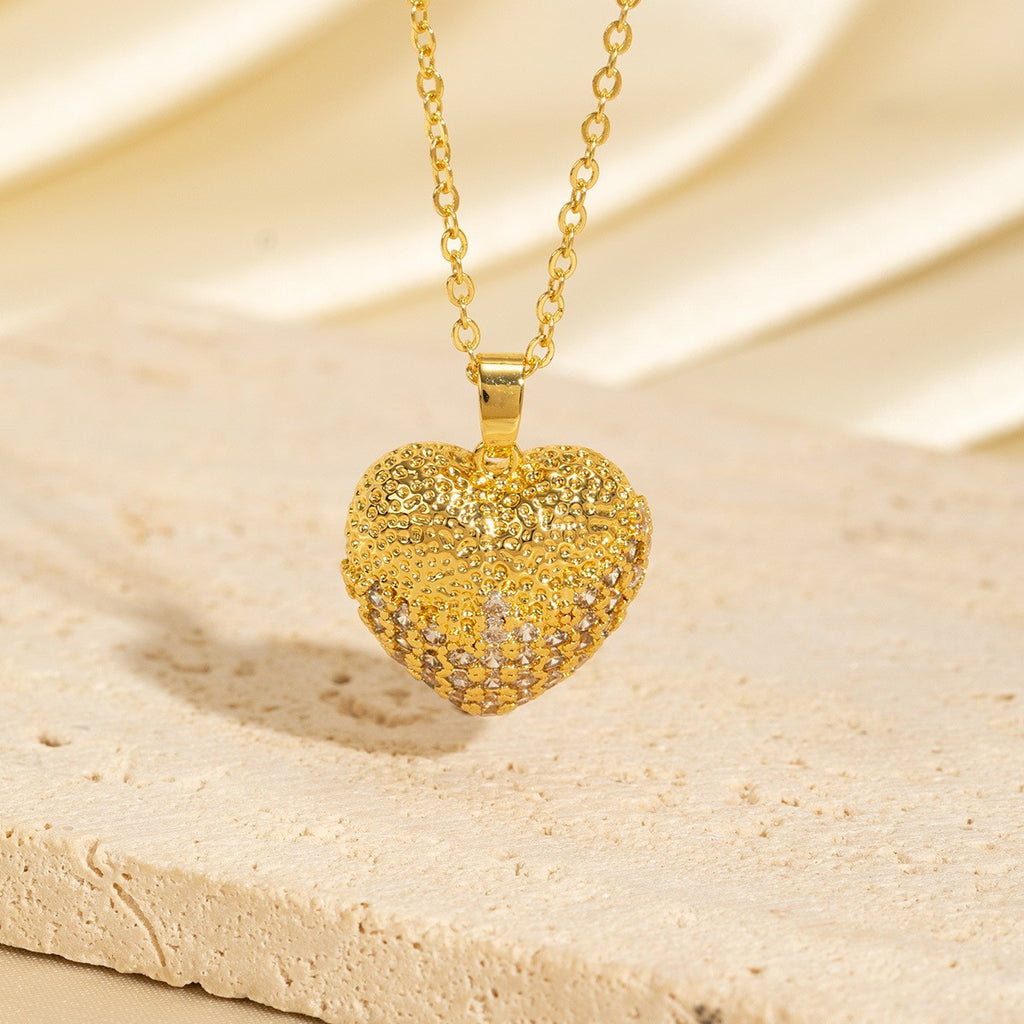 Exquisite heart pendant