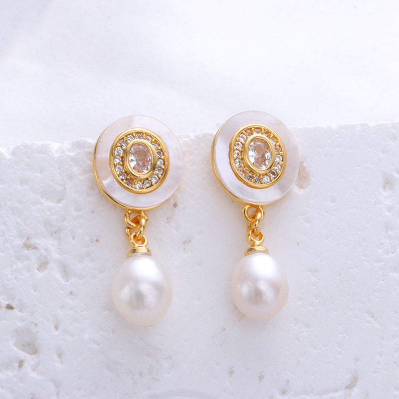 Luxe Pearl Kiss Studs