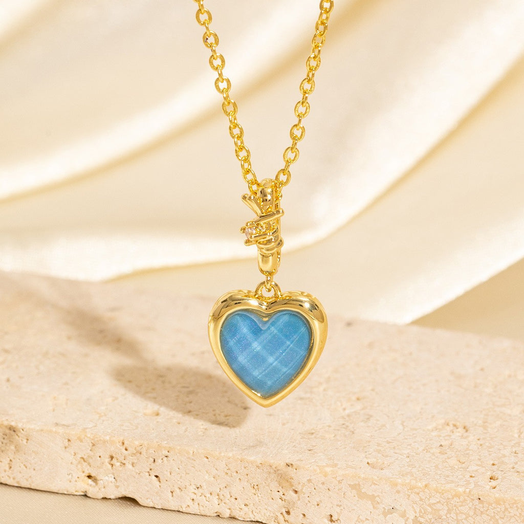Exquisite heart pendant