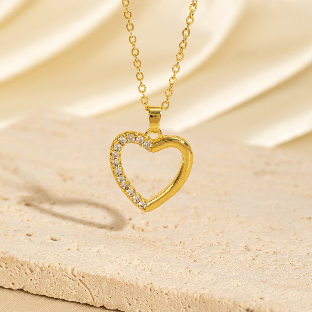 Exquisite heart pendant