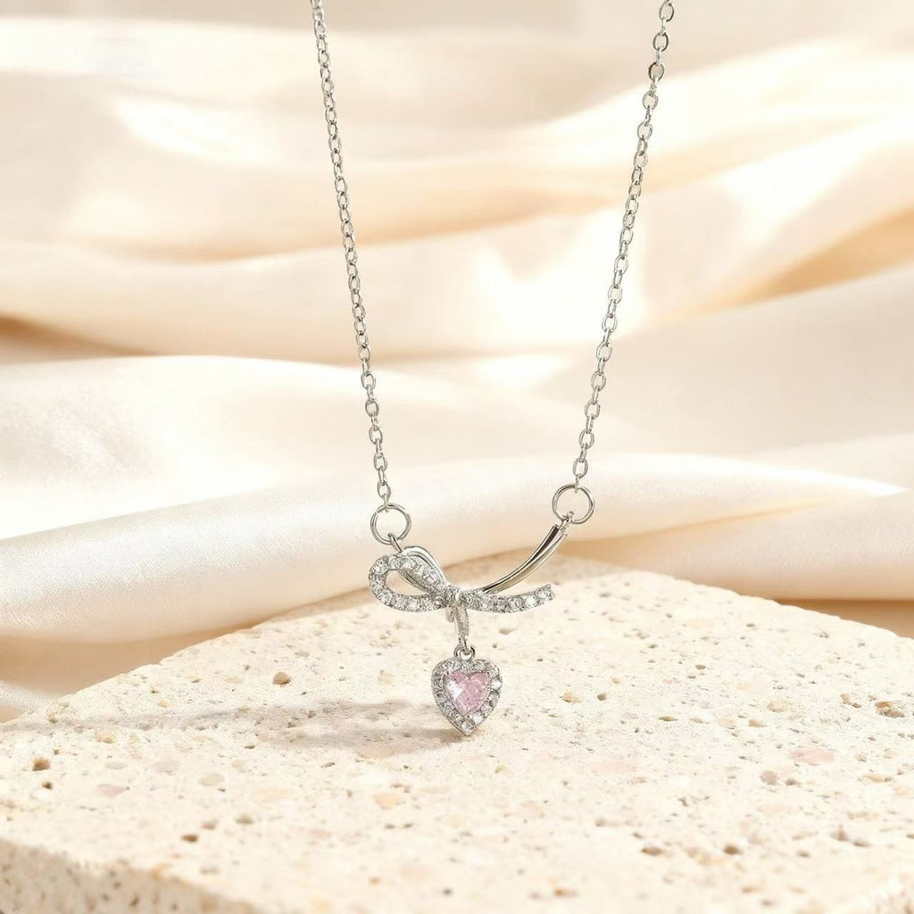 Exquisite heart pendant