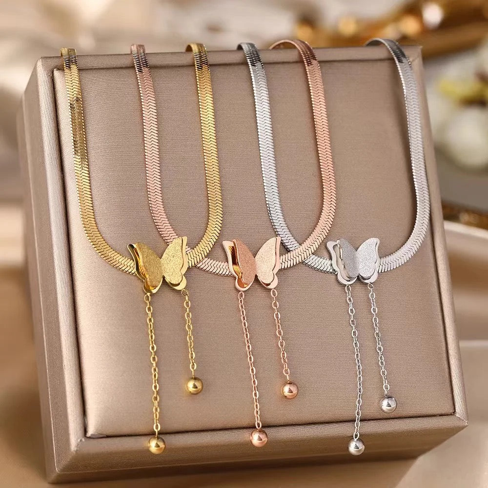 Rose gold stainless steel snake chain pendant