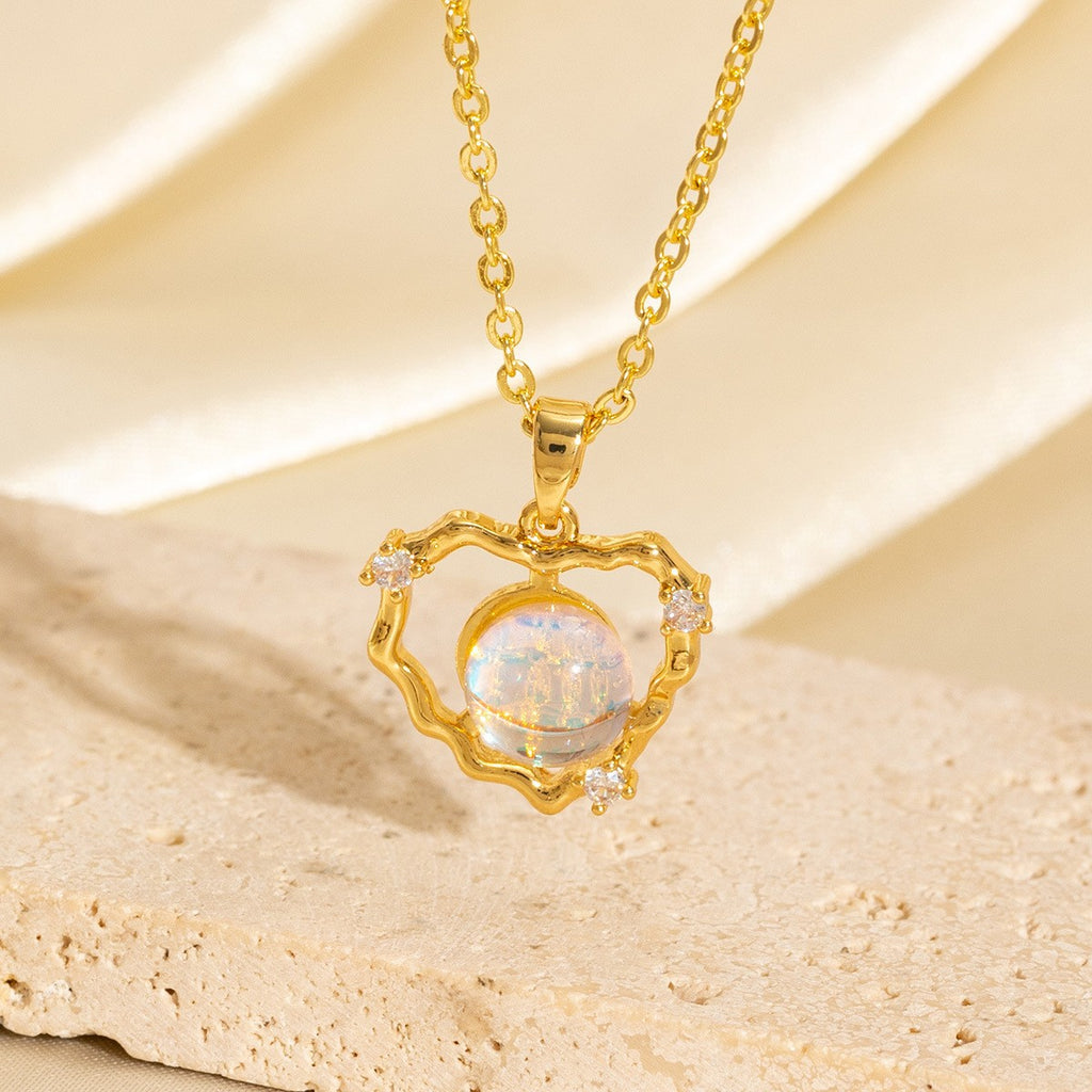 Exquisite heart pendant