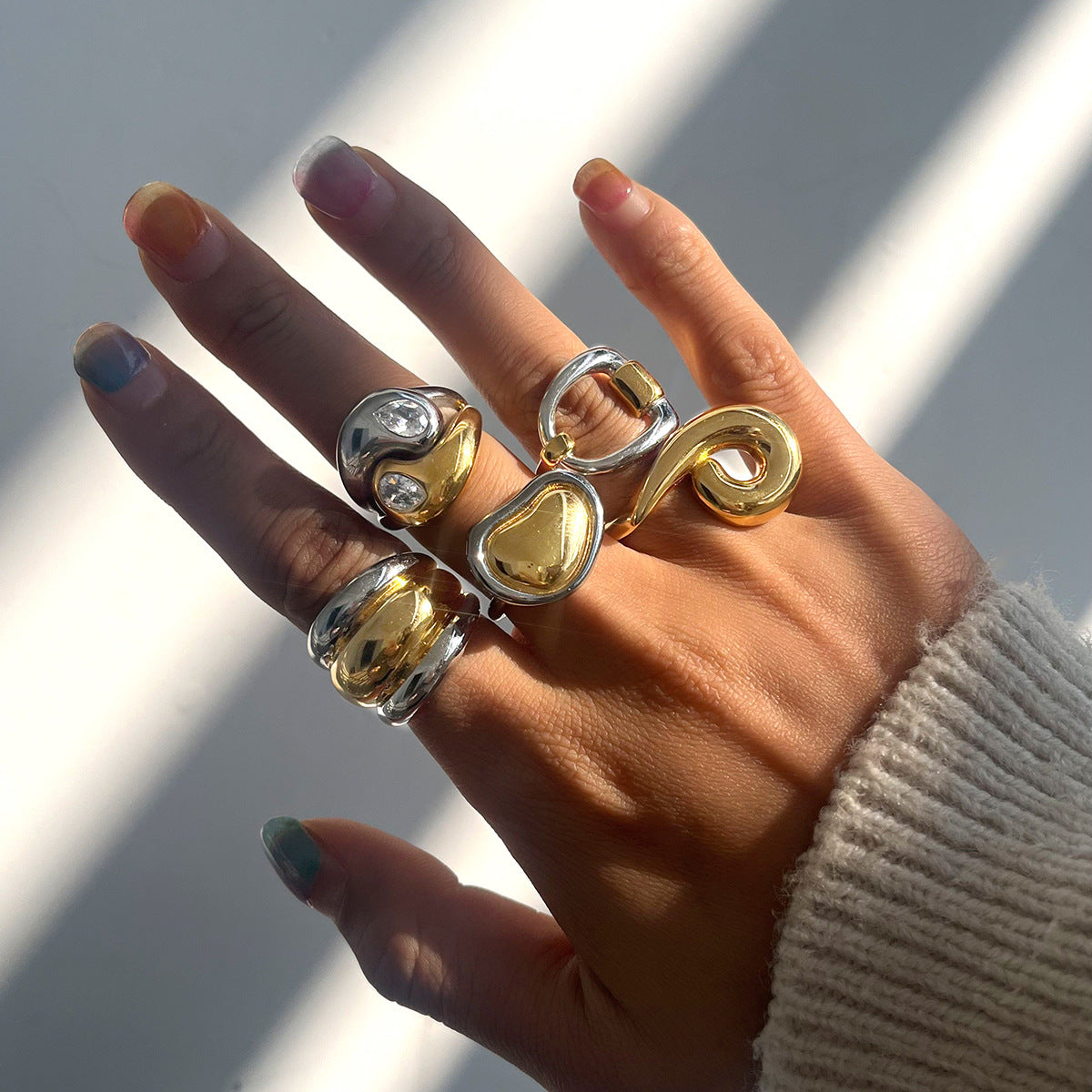 Architectural Contrast Ring