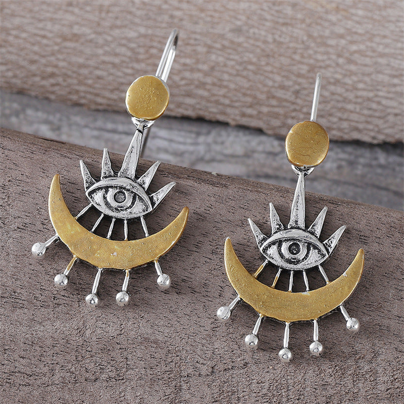 Retro Personality Horus Eye Moon Earrings