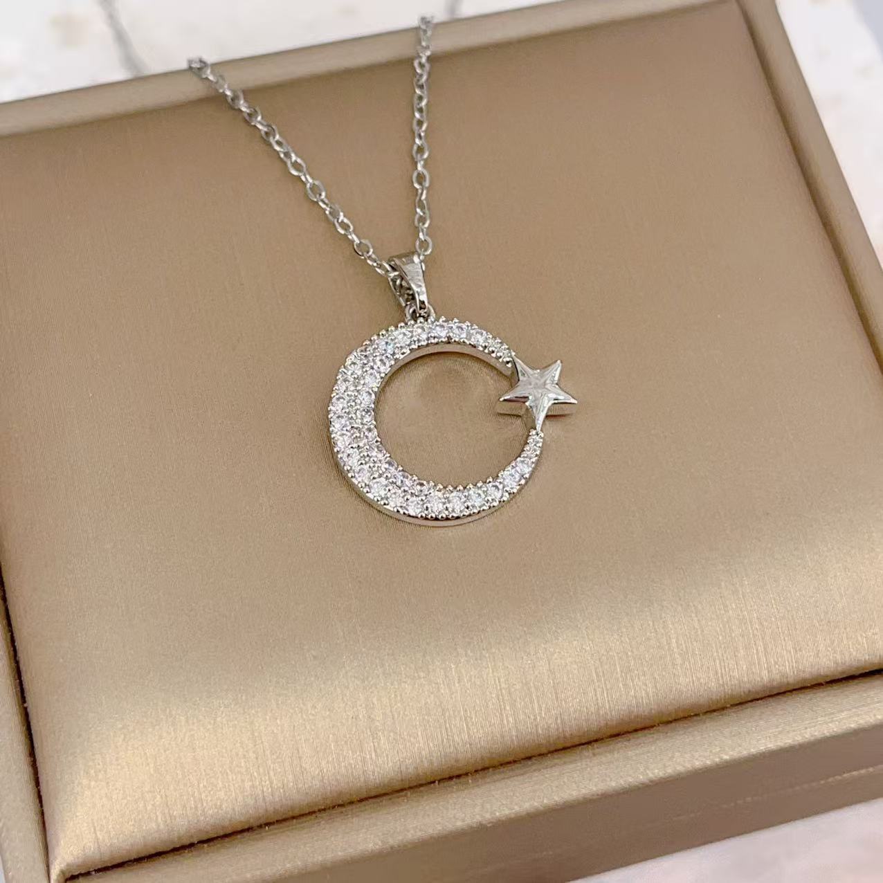 High-End Titanium Steel Zircon Necklace