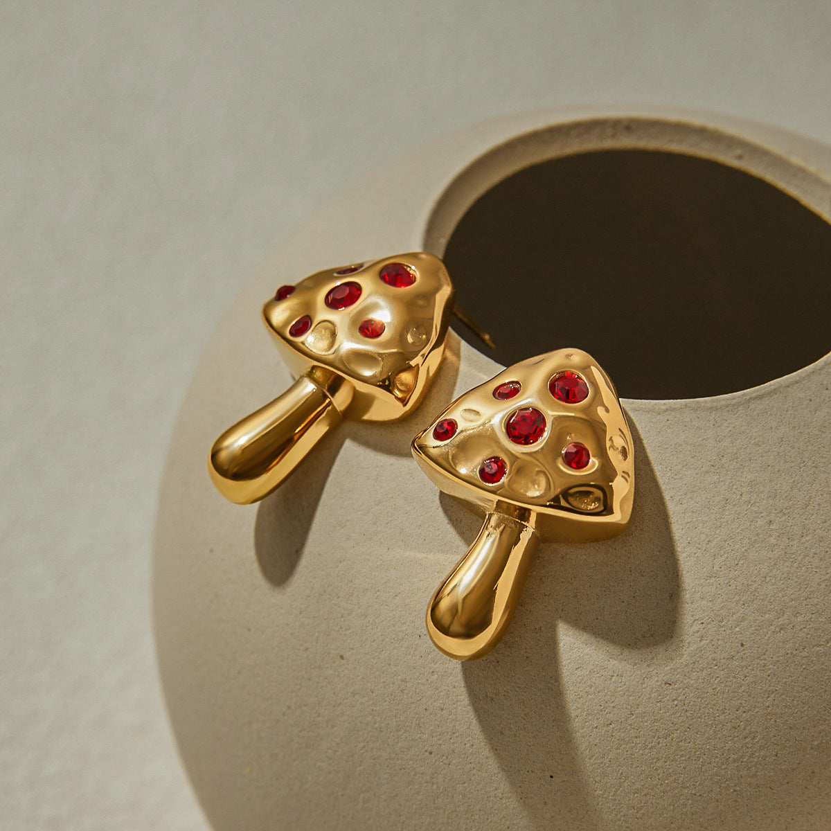 Inlaid Zircon Niche Design Mushroom Titanium Steel No Fading Earrings