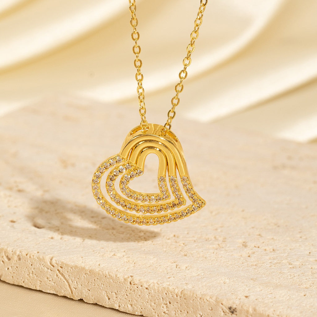 Exquisite heart pendant