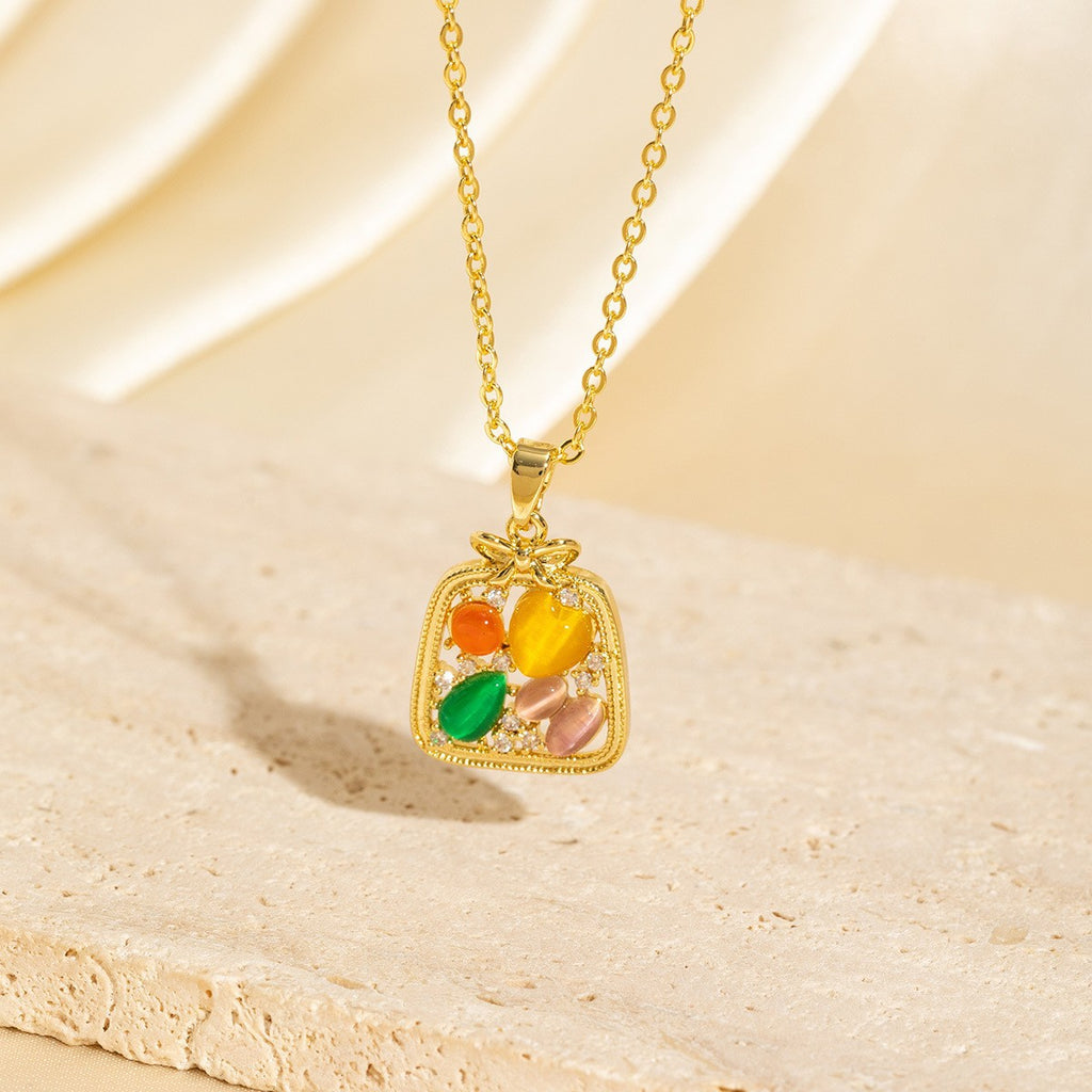 Exquisite heart pendant