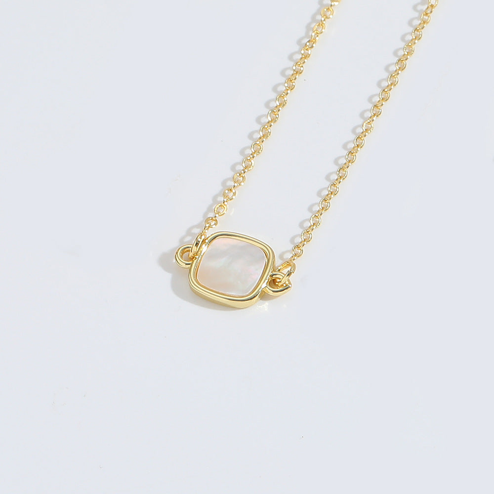 Clavicle Romance Pendant