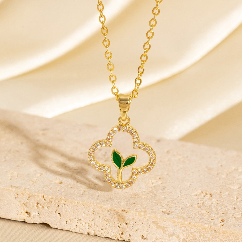 Exquisite heart pendant