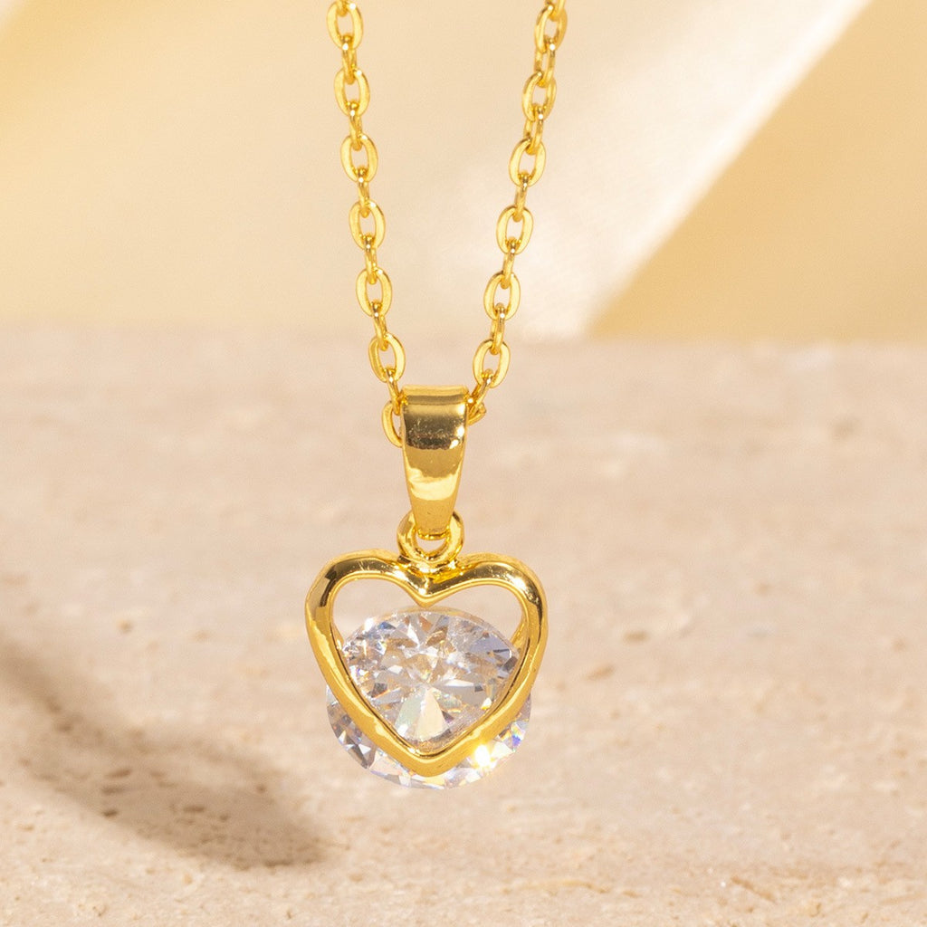 Exquisite heart pendant