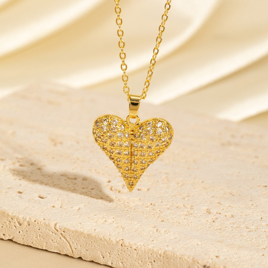 Exquisite heart pendant
