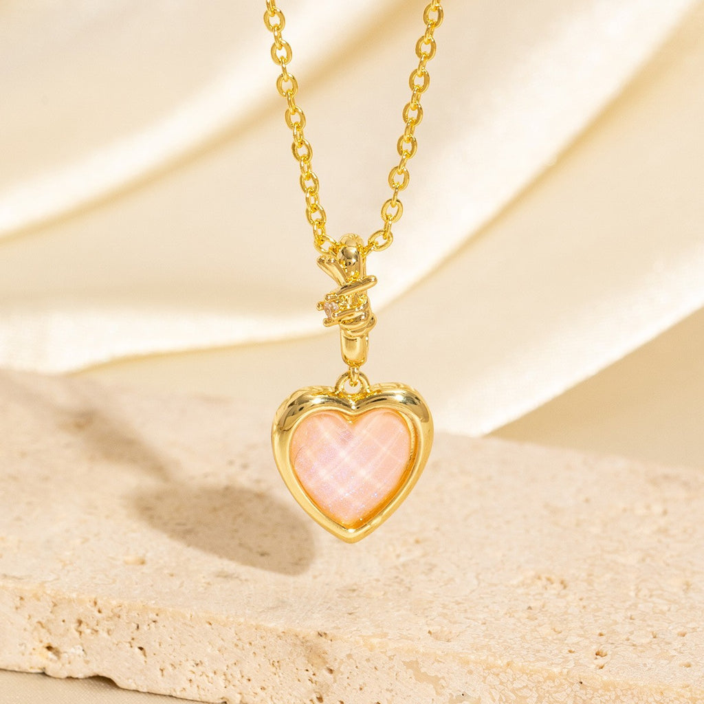 Exquisite heart pendant