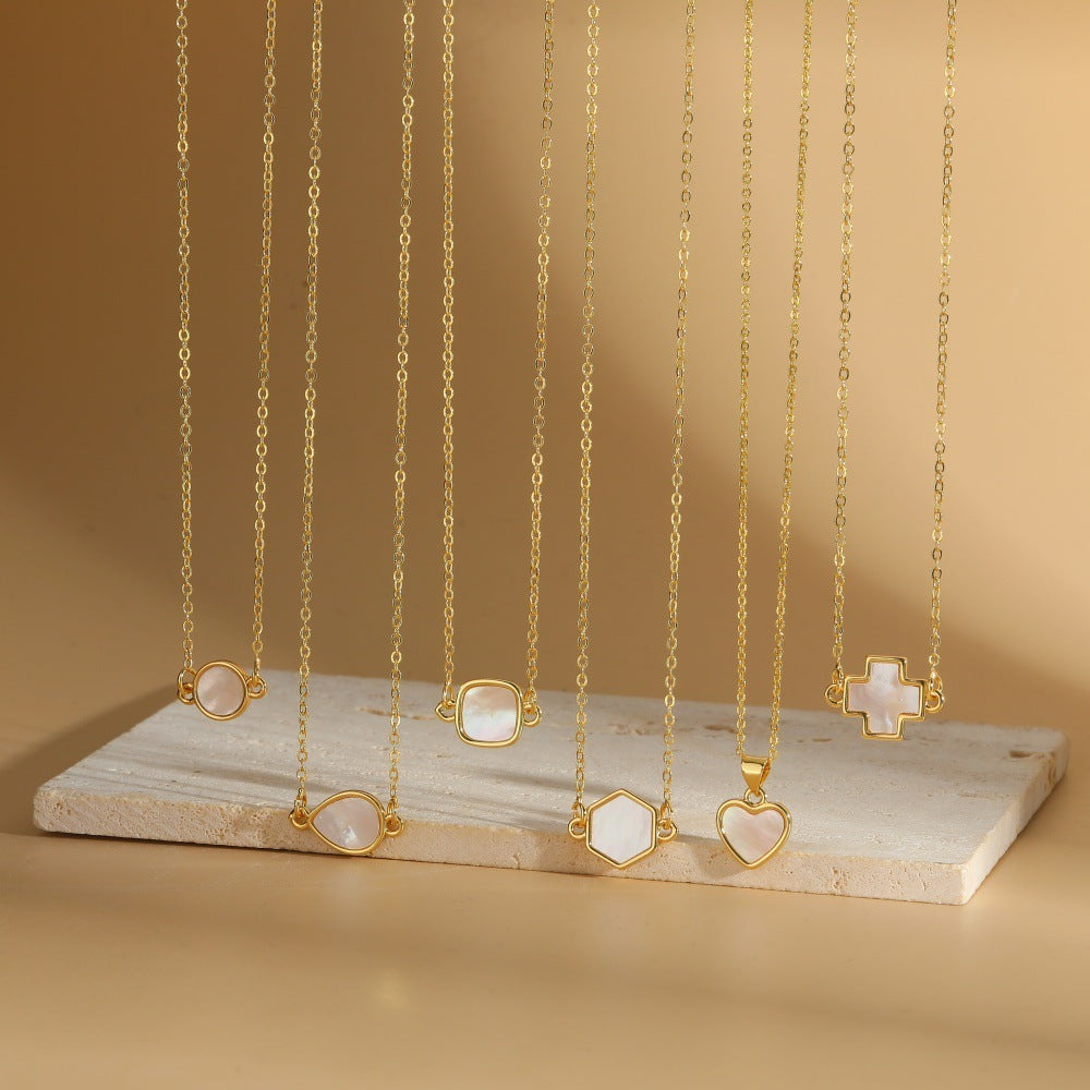 Clavicle Romance Pendant