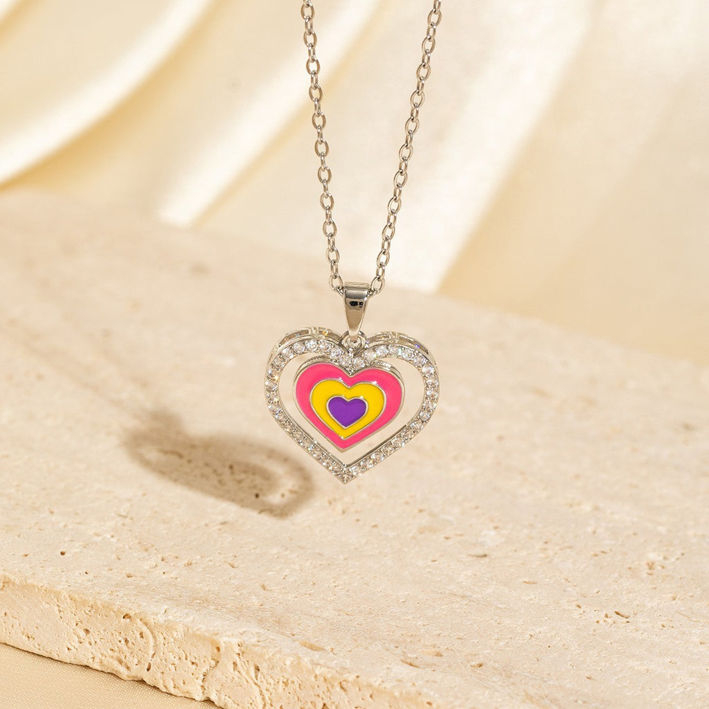 Exquisite heart pendant