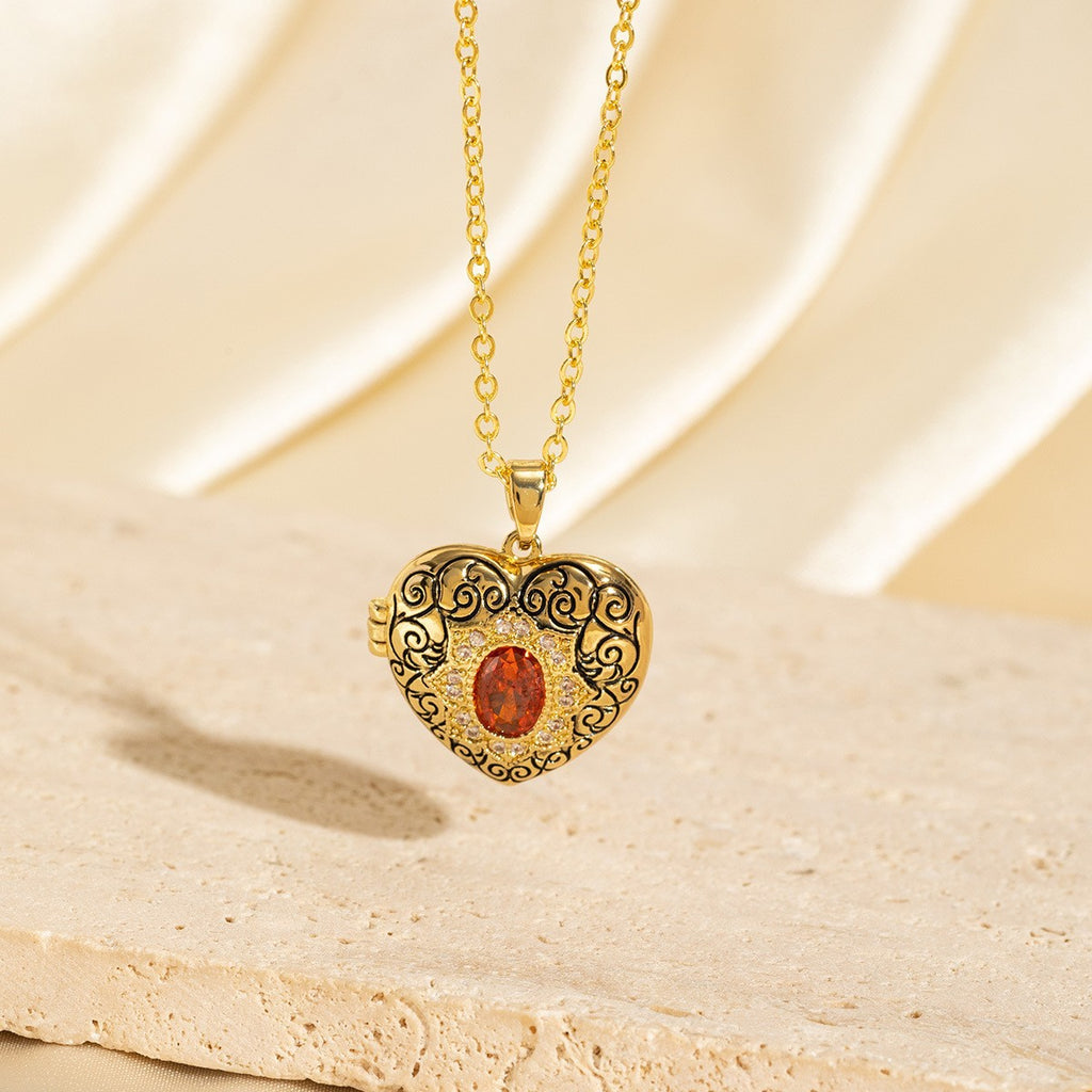 Exquisite heart pendant