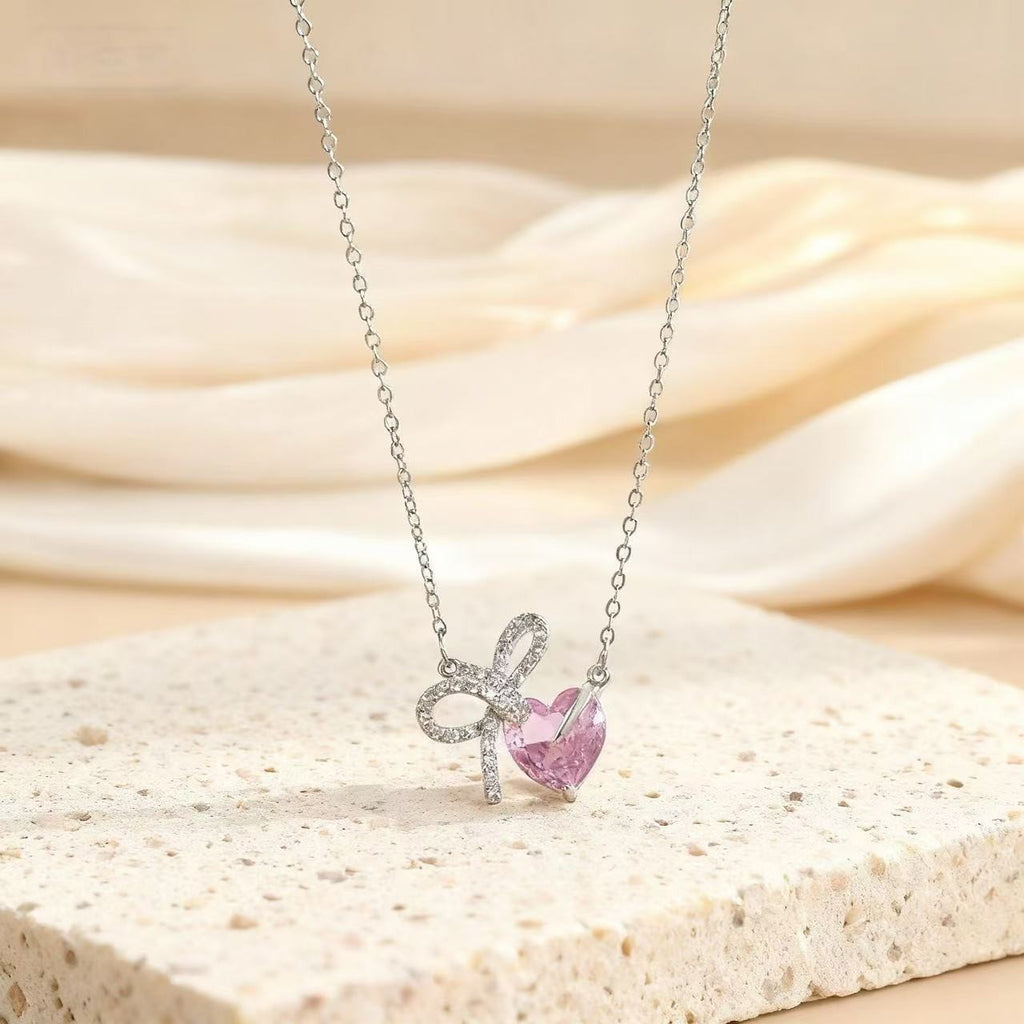 Exquisite heart pendant