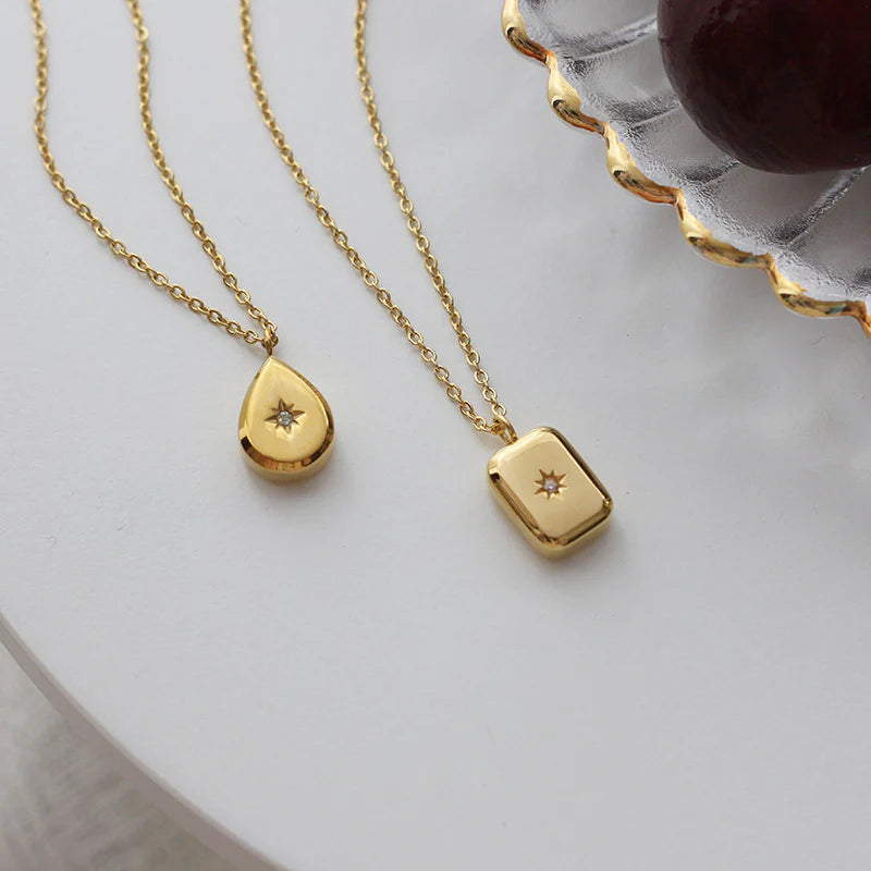 Stella Droplet Star Gold chain Pendant