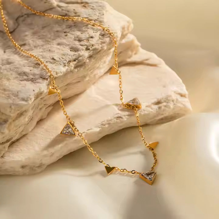 Zarina Minimal Geometric Beaded Classic Necklace